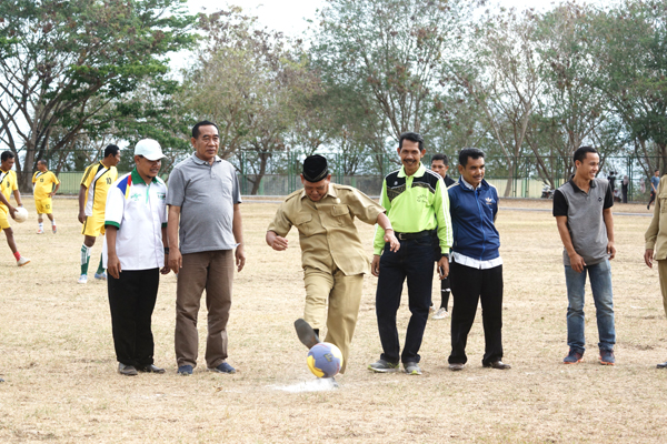 Asisten pembangunan dan kesa setda dompu