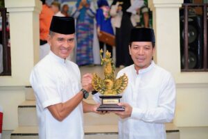 Buka Bersama di Hotel Aman Gati Pantai Lakey, Bupati Dompu dan Pangdam IX/Udayana Bahas Keamanan & Stablitas Wilayah Kabupaten Dompu