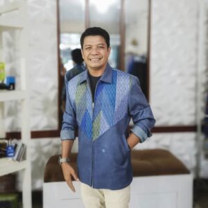 Lestarikan Warisan Budaya, Bupati Dompu "Saya telah memesan 4 Setel Pakaian Muna Pa