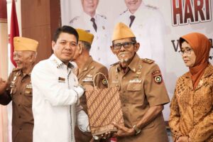 Momentum Hari Veteran Nasional Tahun 2025, Bupati Dompu Beri Penghormatan untuk Para Veteran