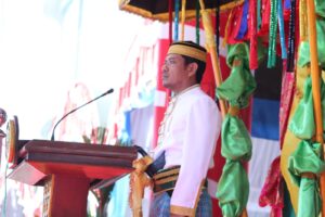 Upacara HUT Dompu Ke - 210, Bupati Dompu Bambang Firdaus, SE, bertindak langsung sebagai Inspektur Upacara.