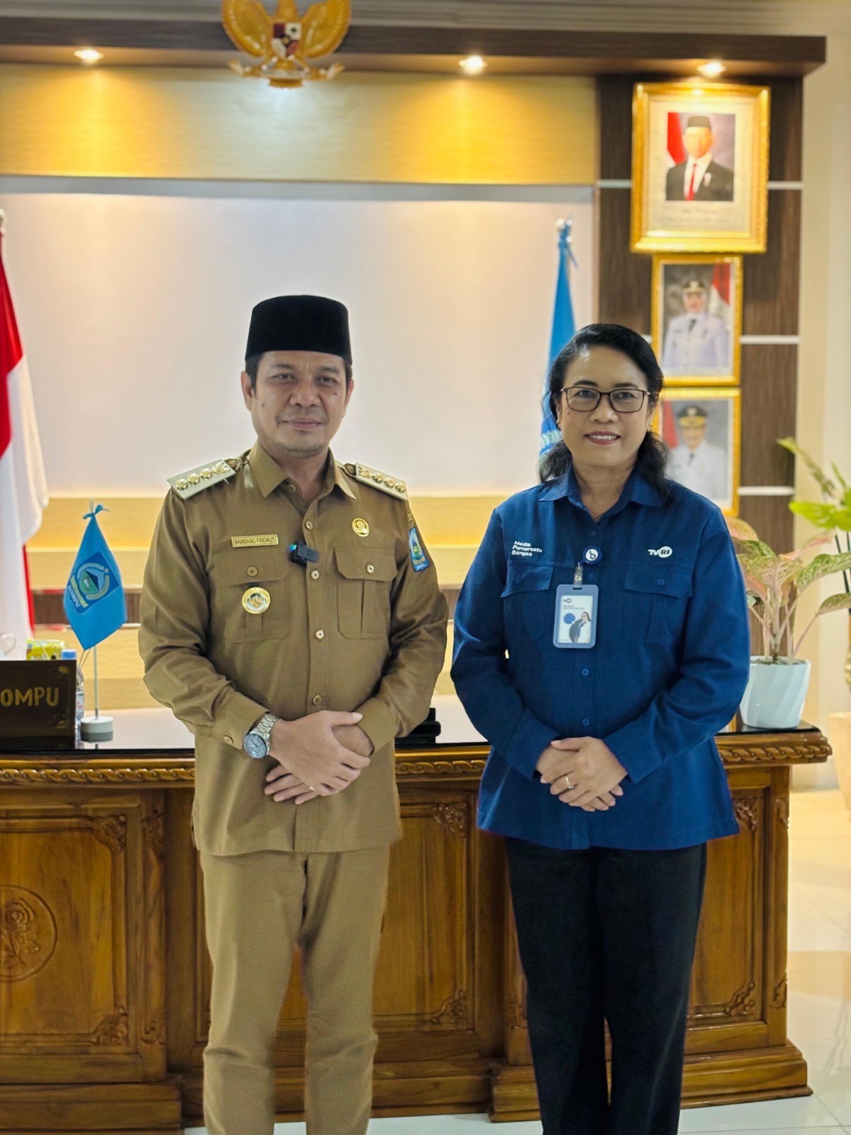 Bupati Dompu Bambang Firdaus Menerima Audiensi Media Nasional TVRI NTB