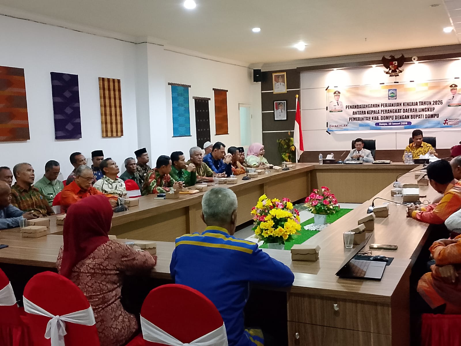 Penandatanganan Perjanjian Kinerja Tahun 2026, Bupati Dompu dan Kepala OPD Komitmen Tingkatkan Pelayanan Publik