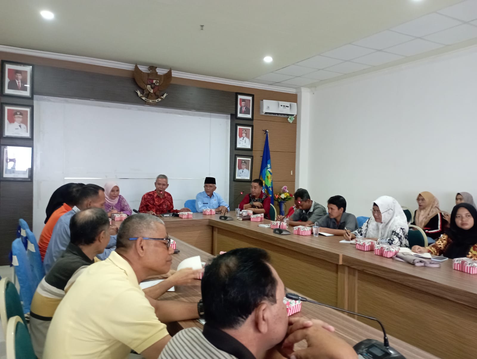 DP3A Dompu Gelar Rapat KLA Upaya Mewujudkan Pembangunan Kabupaten Layak Anak Tingkat Provinsi NTB 