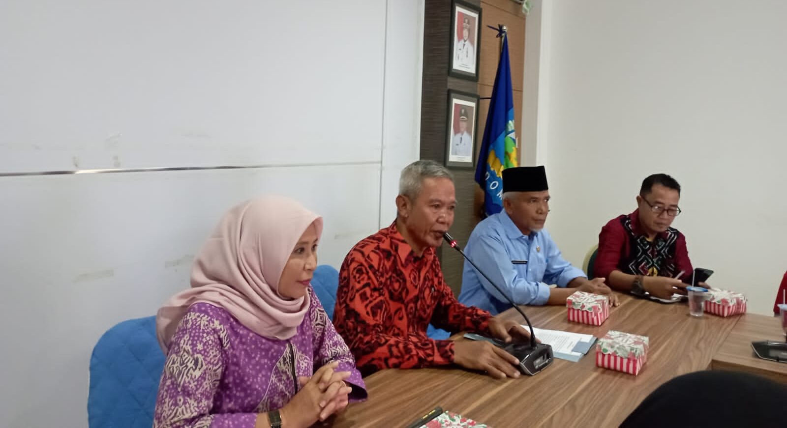 DP3A Dompu Gelar Rapat KLA Upaya Mewujudkan Pembangunan Kabupaten Layak Anak Tingkat Provinsi NTB